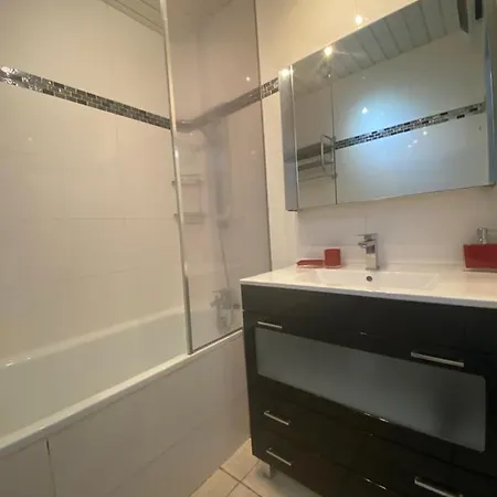 Le Cesario Apartment